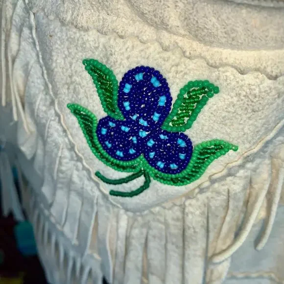 VINTAGE 1960's CANADIAN DEERSKIN FRINGED NATIVE BEADED JACKET BOHO FESTIVAL - Picture 2 of 4